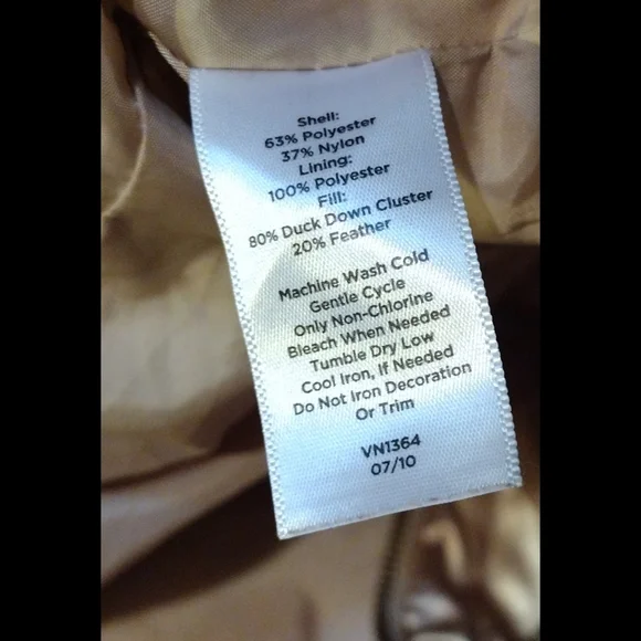 Down-filled puffer vest (XL) - Picture 6 of 6